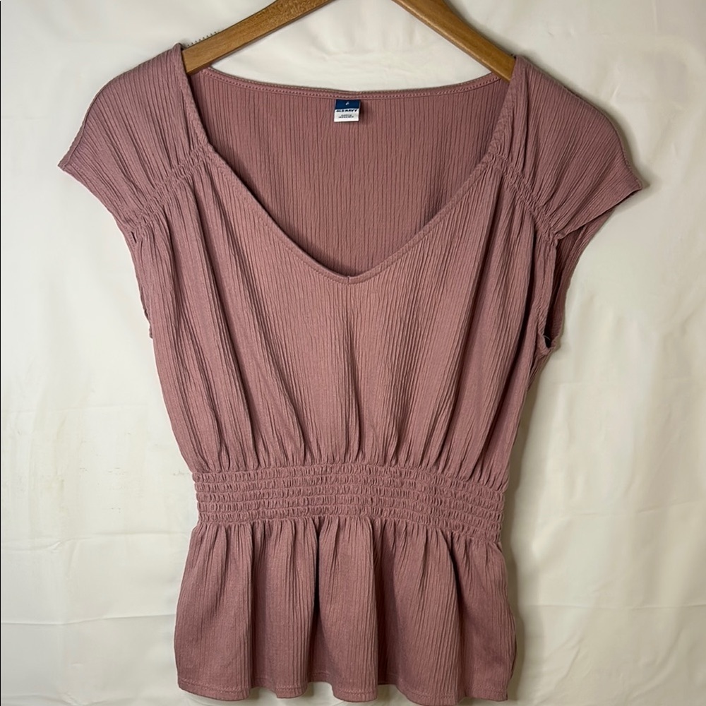 Old Navy Pink Smocked feminine Blouse Cap Sleeve size small coquette cottagecore
